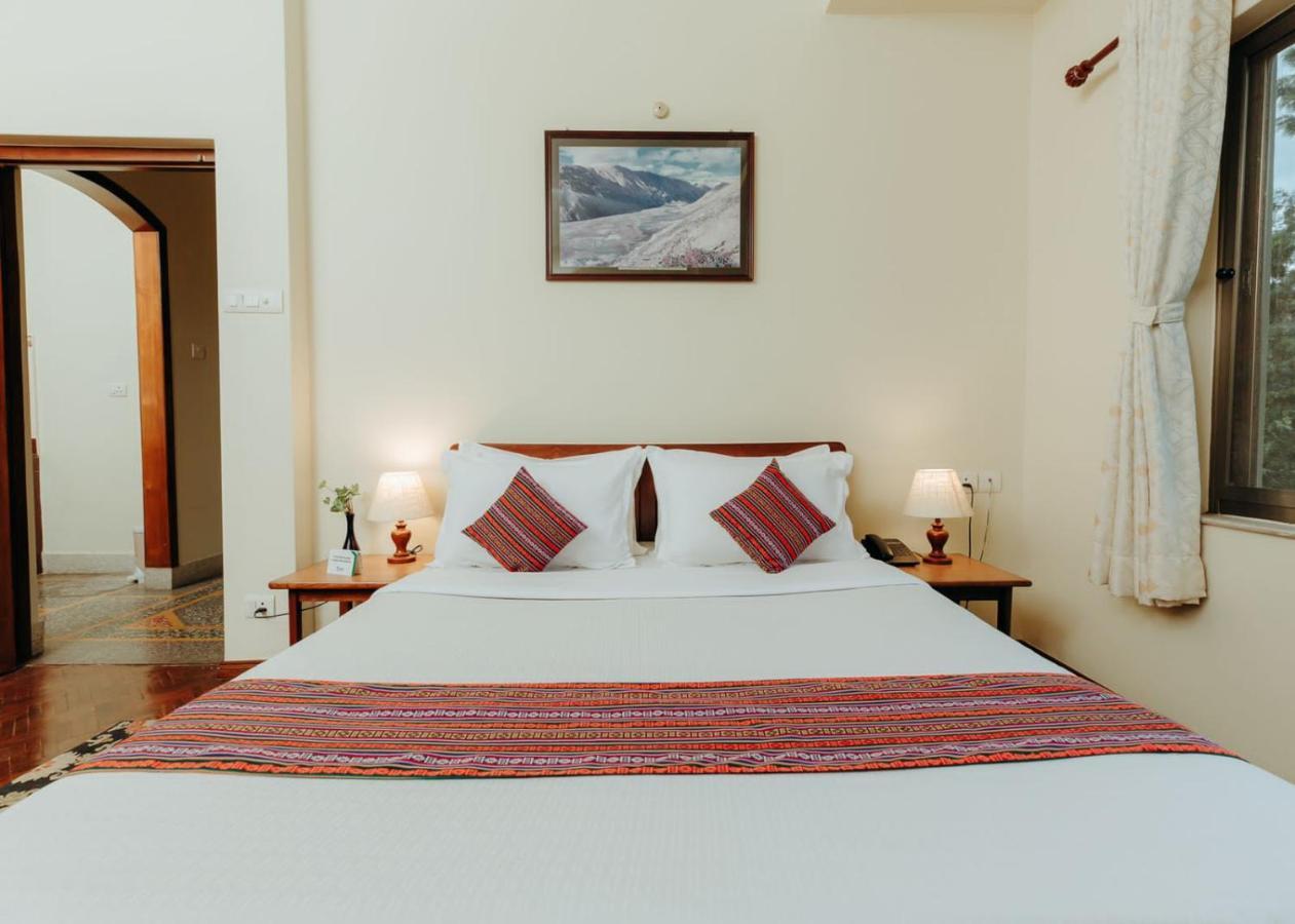 Tise Hotel Катманду Экстерьер фото