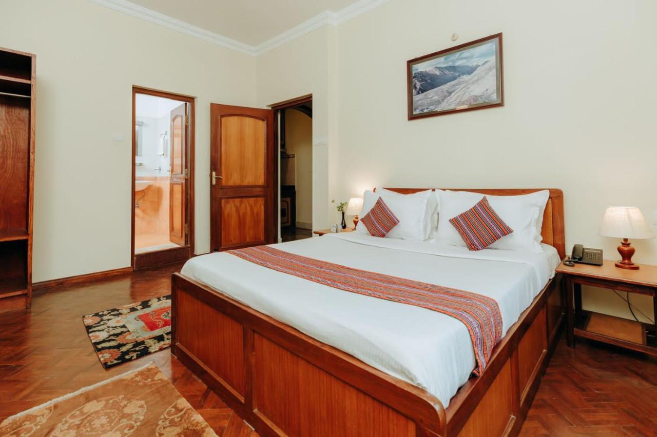 Tise Hotel Катманду Экстерьер фото